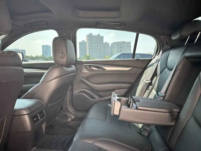 Cadillac CT5 — Фото автомобиля 8
