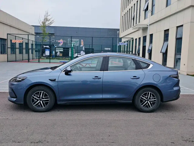 BYD Seal 05 DM-i — Фото автомобиля 5