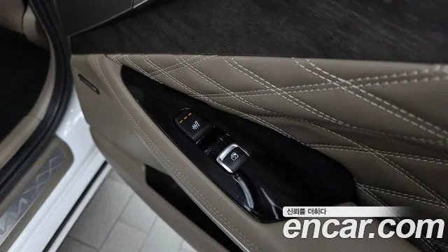 Kia K8 Hybrid — Фото автомобиля 24