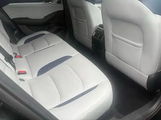 Geely Xingrui — Фото автомобиля 9