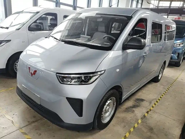 Фотография автомобиля — Wuling Yangguang