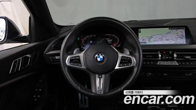 BMW 1 Series F40 — Фото автомобиля 19