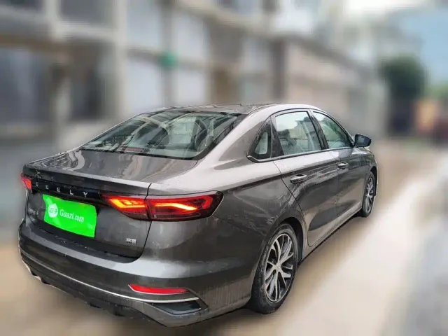 Geely Emgrand — Фото автомобиля 4