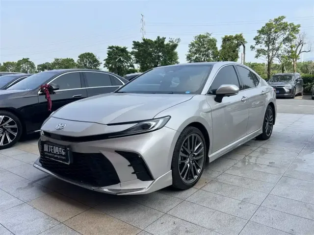Фотография автомобиля — Toyota Camry