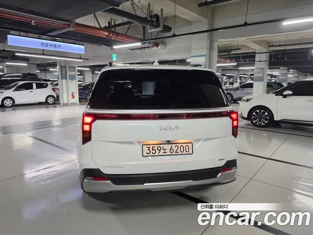 Kia Carnival — Фото автомобиля 4