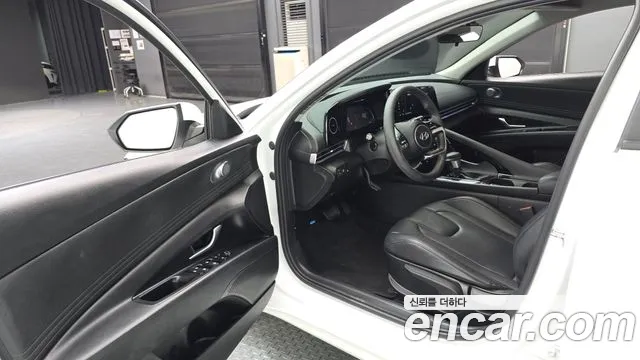 Hyundai AVANTE — Фото автомобиля 10