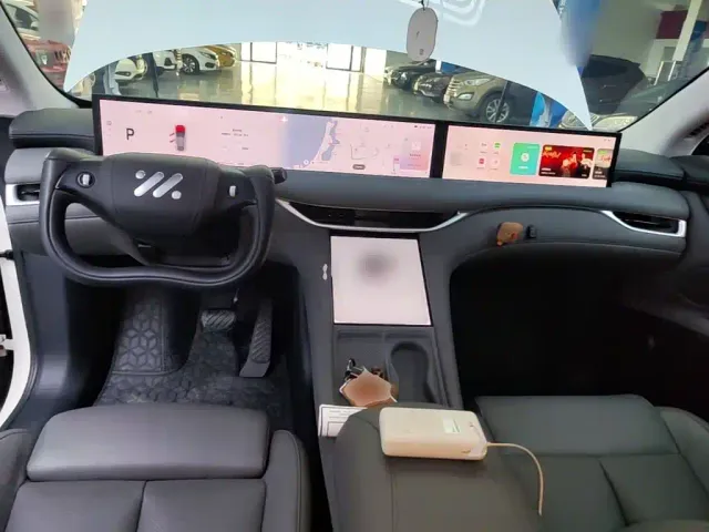 IM Motors LS6 — Фото автомобиля 9