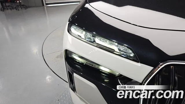 BMW i7 xDrive 60 M Sport — Фото автомобиля 19