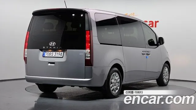Hyundai Staria — Фото автомобиля 2