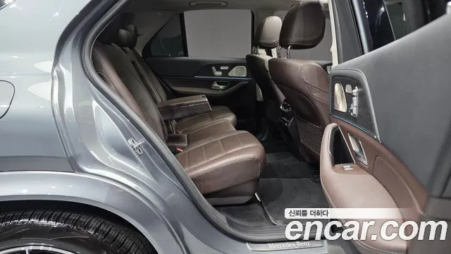 Mercedes-Benz GLE-Class — Фото автомобиля 9