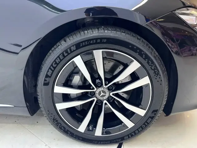 Mercedes-Benz S-Class — Фото автомобиля 11