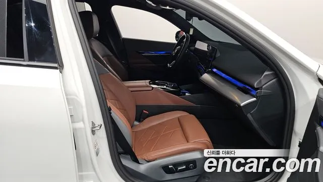 BMW 5-Series 5 серия (G60) 530i xDrive M Sport — Фото автомобиля 26