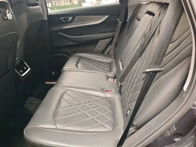 Chery Tiggo 8 PLUS Kunpeng e+ — Фото автомобиля 16