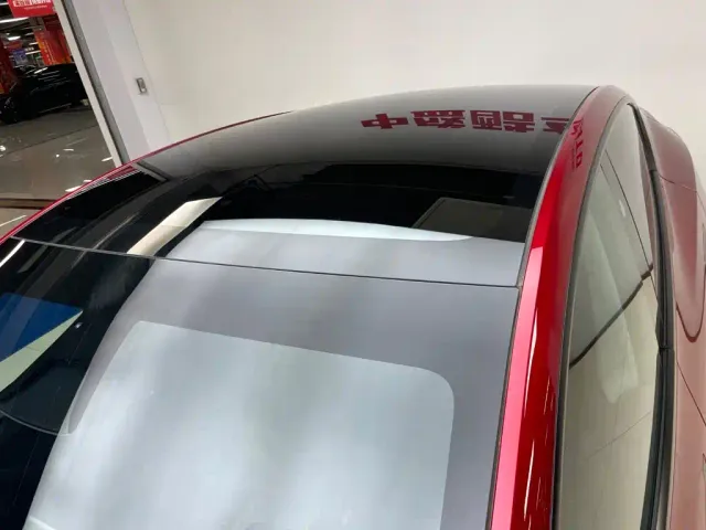 Tesla Model Y — Фото автомобиля 5