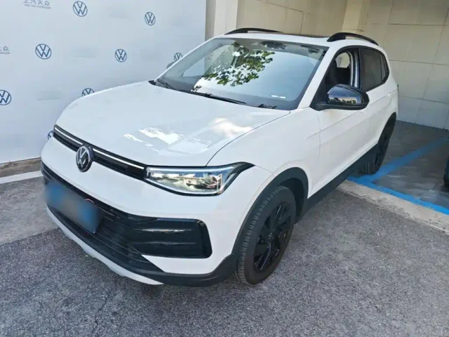 Фотография автомобиля — Volkswagen Tharu