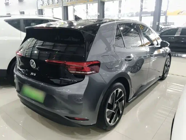 Volkswagen ID.3 — Фото автомобиля 6