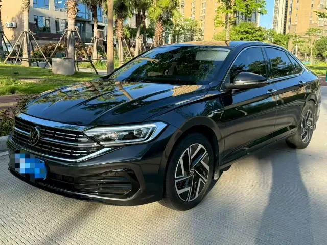 Фотография автомобиля — Volkswagen Sagitar