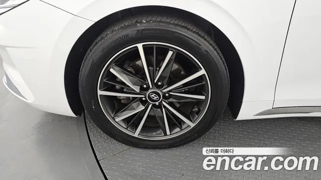 Hyundai Grandeur Новый Grandeur IG — Фото автомобиля 5