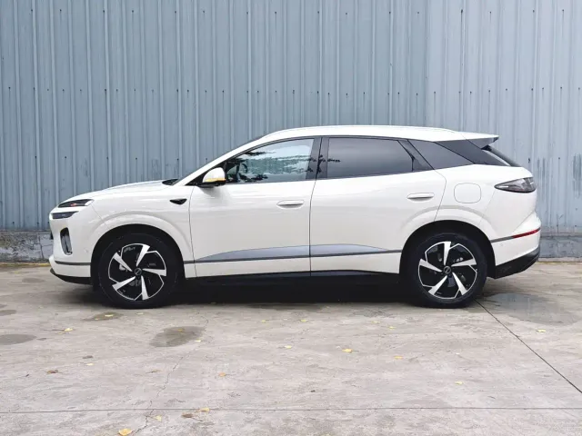 BYD Sealion 06 — Фото автомобиля 2