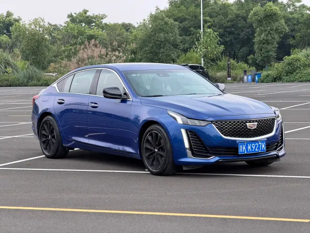 Cadillac CT5 — Фото автомобиля 3