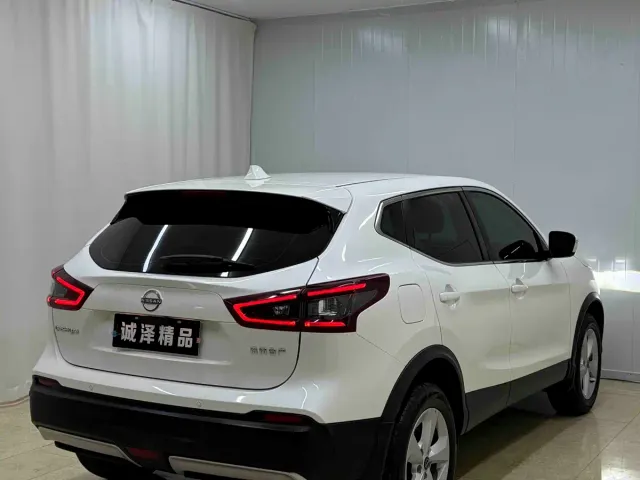 Nissan Qashqai — Фото автомобиля 4