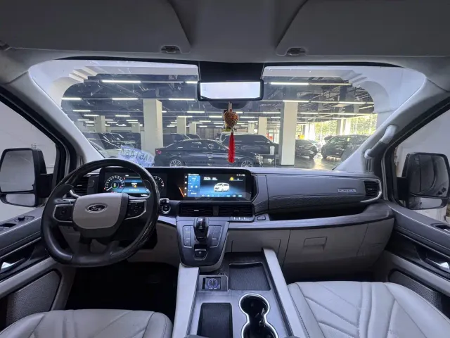 Ford Tourneo — Фото автомобиля 7