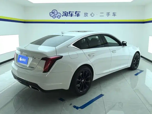 Cadillac CT5 — Фото автомобиля 3