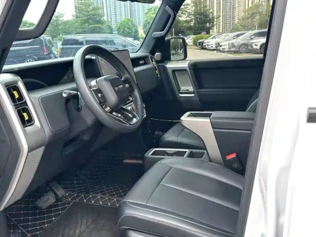 iCAR V23 — Фото автомобиля 7