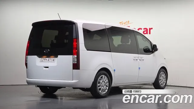 Hyundai Staria — Фото автомобиля 2