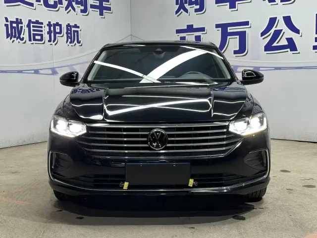 Volkswagen Lavida — Фото автомобиля 2