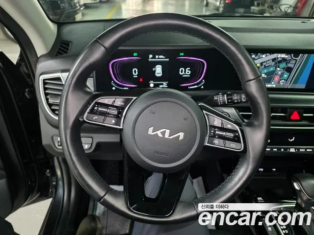 Kia Seltos — Фото автомобиля 9