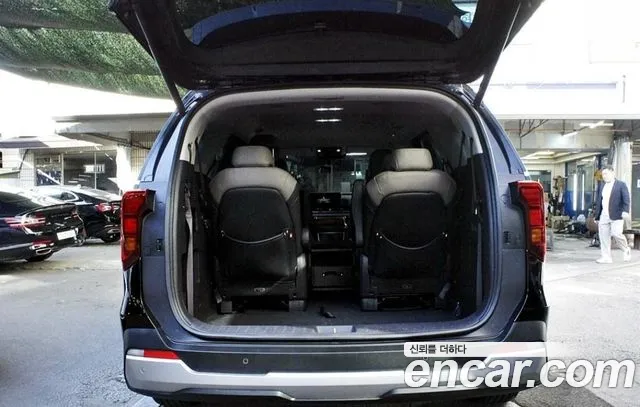 Kia Carnival 4th Gen — Фото автомобиля 13
