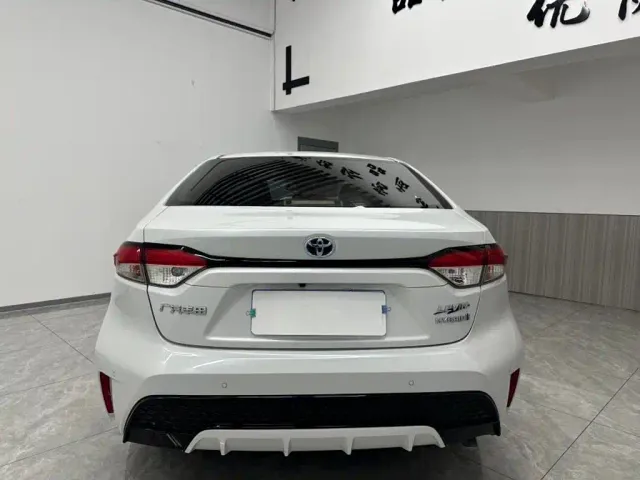 Toyota Levin 2022 Dual Engine 1.8H E-CVT Sport Edition — Фото автомобиля 5