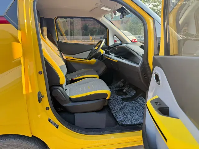 Wuling NanoEV — Фото автомобиля 8