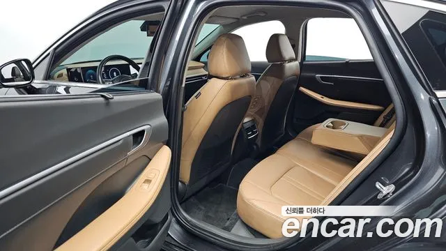 Hyundai Sonata — Фото автомобиля 18