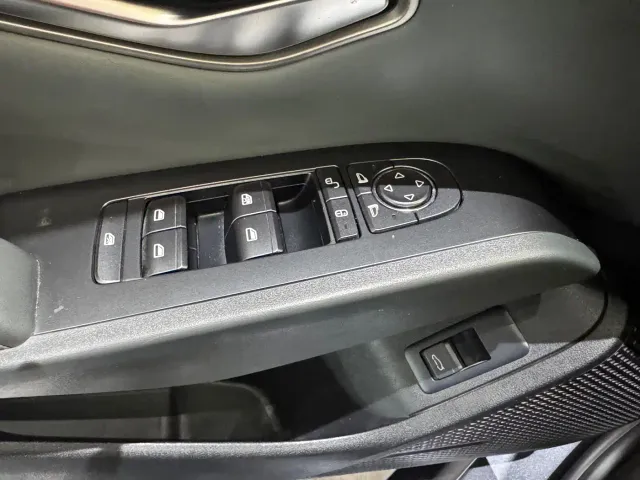 BYD Qin L — Фото автомобиля 15