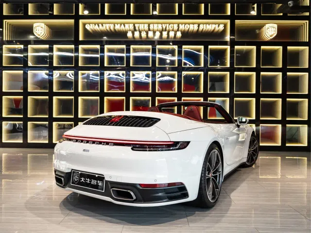 Porsche 911 — Фото автомобиля 6