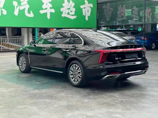 Hongqi H5 — Фото автомобиля 9