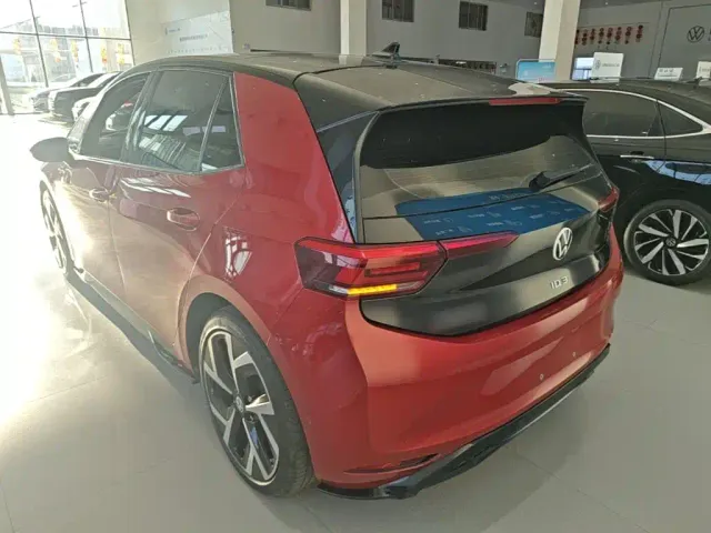 Volkswagen ID.3 — Фото автомобиля 4