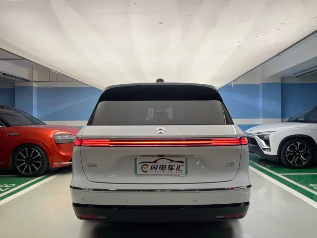 Nio ES8 — Фото автомобиля 7