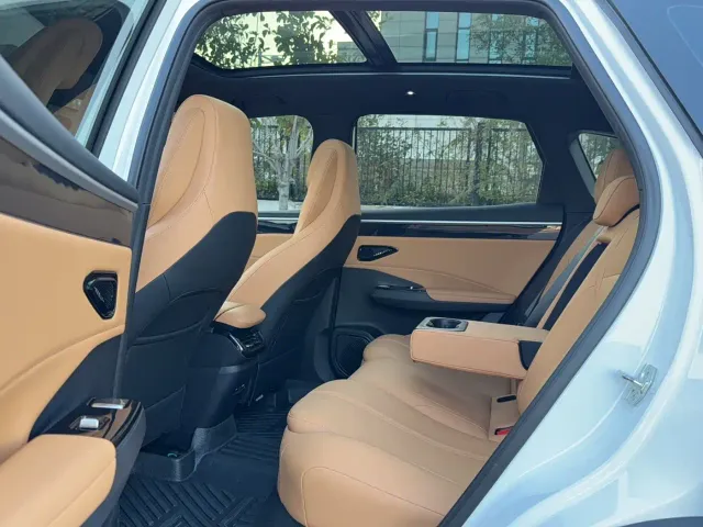 Geely Galaxy L7 — Фото автомобиля 10