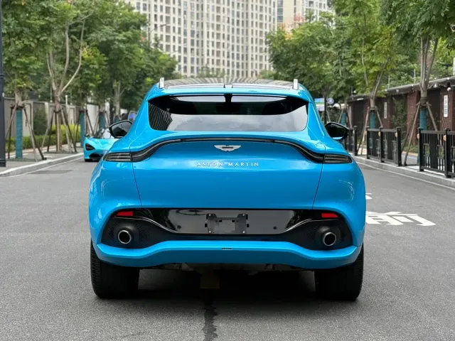 Aston Martin DBX — Фото автомобиля 5