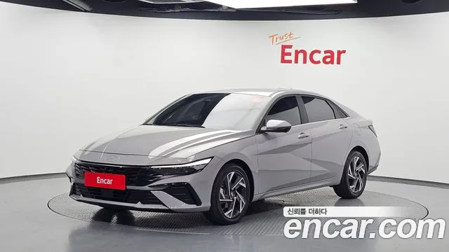 Фотография автомобиля — Hyundai Avante CN7