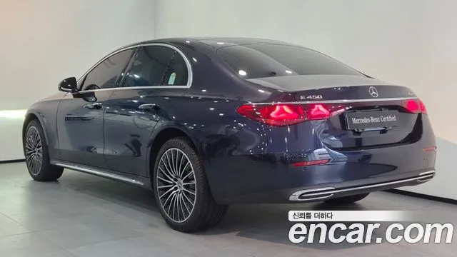 Mercedes-Benz E-Class — Фото автомобиля 19