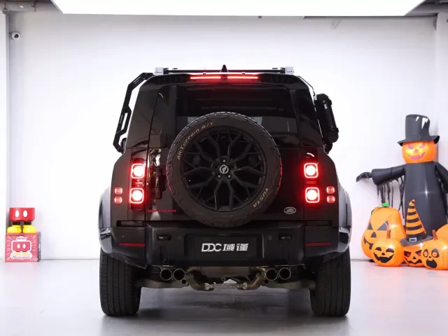 Land Rover Defender — Фото автомобиля 4
