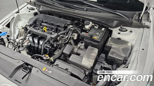 Hyundai Avante CN7 — Фото автомобиля 6