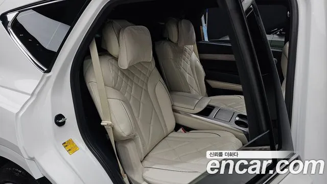 Genesis GV80 — Фото автомобиля 16