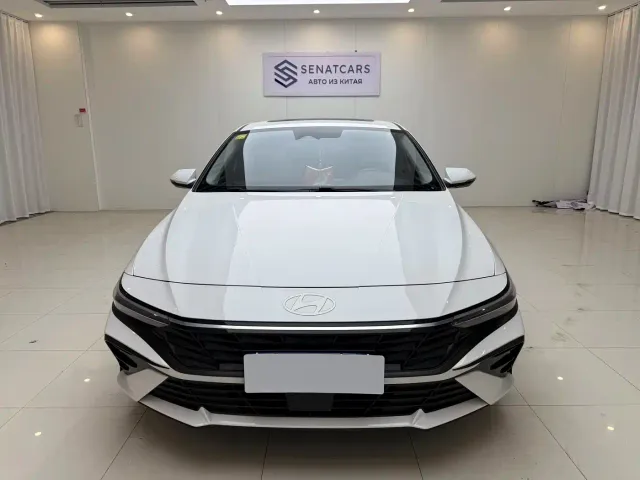 Hyundai Elantra — Фото автомобиля 2