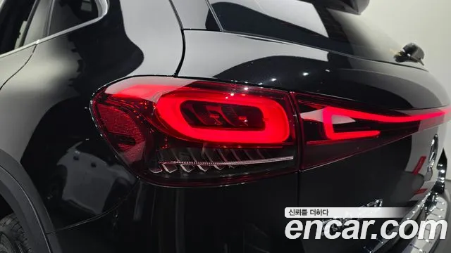 Mercedes-Benz EQA — Фото автомобиля 22
