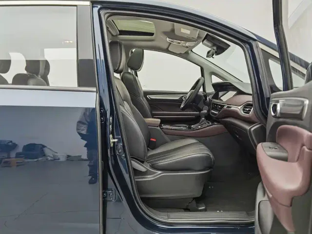 GAC Trumpchi M6 — Фото автомобиля 23